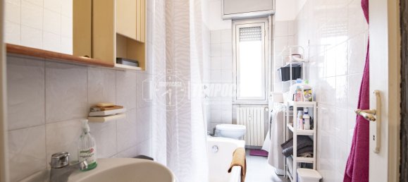 2 rooms Apartment in Senago, Italy No. 274429 11