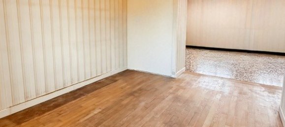 2 bedrooms House in Le Creusot, France No. 271673 10