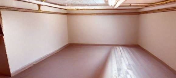 2 bedrooms House in Le Creusot, France No. 271673 15