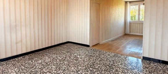 2 bedrooms House in Le Creusot, France No. 271673 8