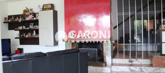 4 bedrooms Villa in Faenza, Italy No. 111783 8