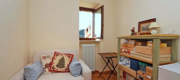 4-salle Maison à Nocera Umbra, Italy No. 108809 11