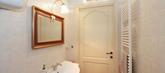 4-salle Maison à Nocera Umbra, Italy No. 108809 19