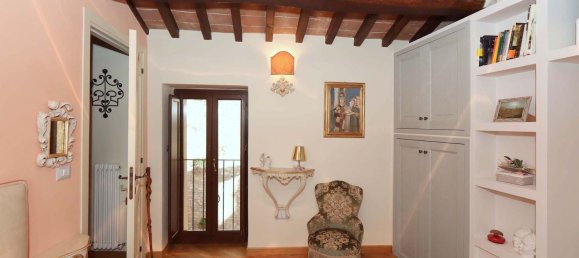 4-salle Maison à Nocera Umbra, Italy No. 108809 14