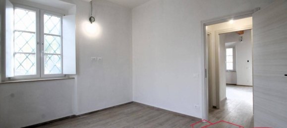 3 bedrooms Apartment in Capannori, Italy No. 42724 12