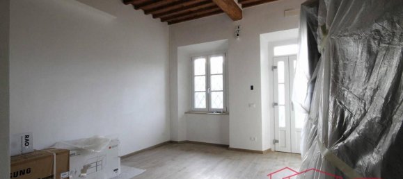 3 bedrooms Apartment in Capannori, Italy No. 42724 14