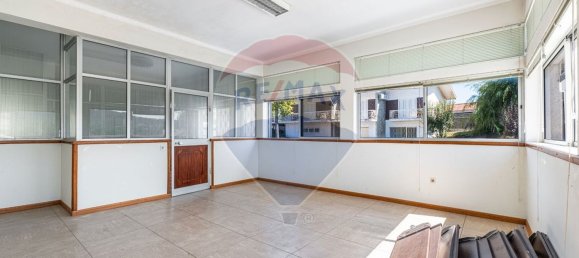 285m² Warehouse in Fafe, Portugal No. 38727 5