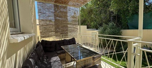 3 bedrooms Villa in Carpentras, France No. 359246 3