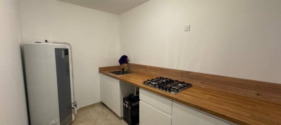 3 bedrooms Villa in Carpentras, France No. 359246 9