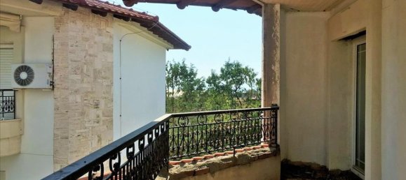 6 bedrooms Villa in Thessaloniki, Greece No. 1414 4