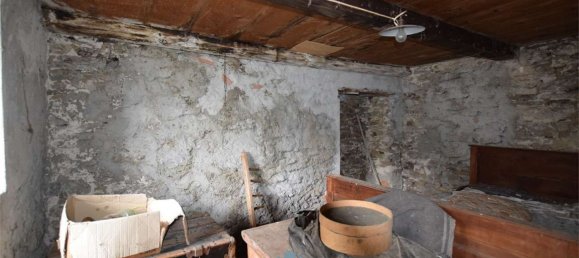 6 rooms House in Gordona, Italy No. 86057 15