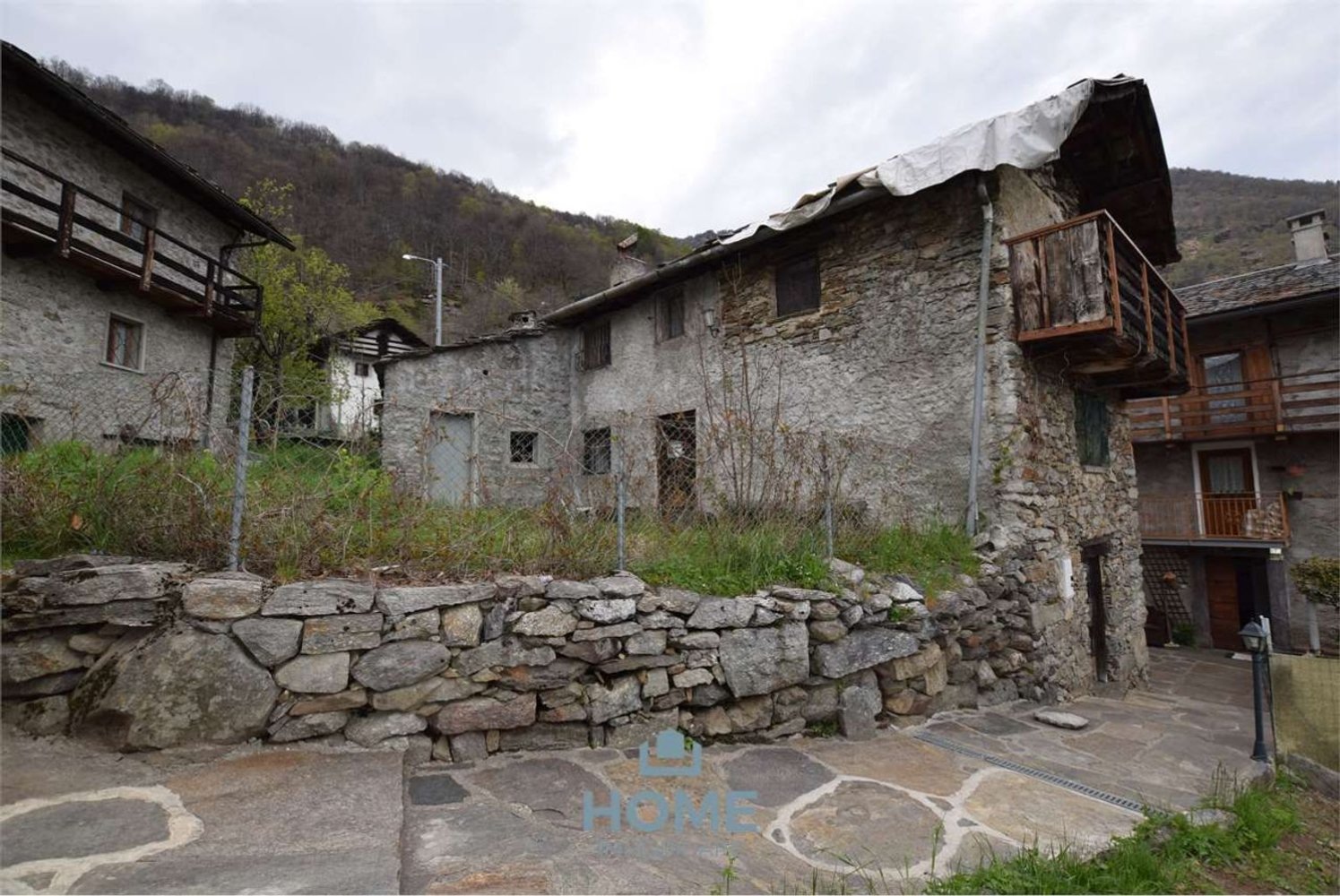 6 rooms House in Gordona, Italy No. 86057