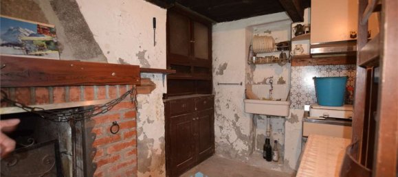6 rooms House in Gordona, Italy No. 86057 11