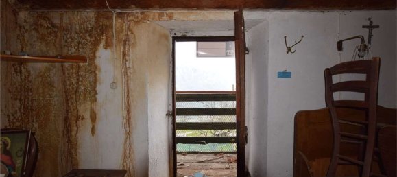 6 rooms House in Gordona, Italy No. 86057 18