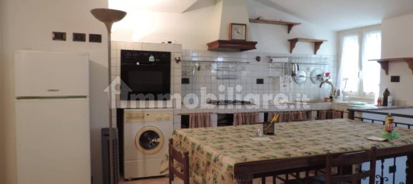 2 bedrooms Apartment in Scandriglia, Italy No. 202265 4