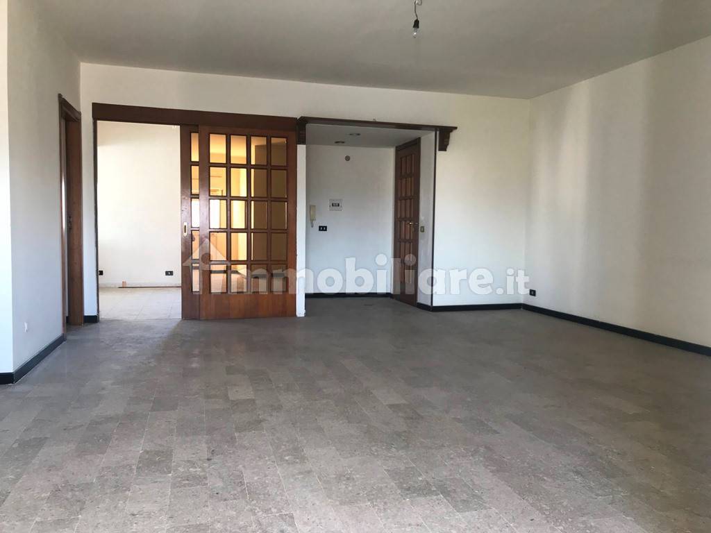 2 غرف نوم شقة في Reggio Calabria, Italy رقم 207561