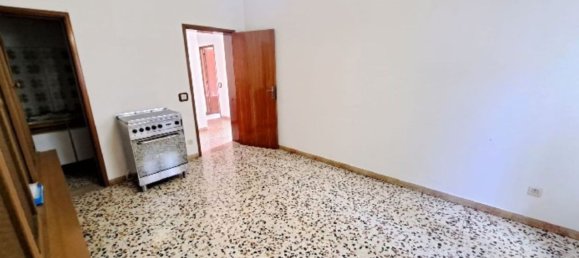 6 rooms Apartment in Pesaro, Italy No. 285005 5