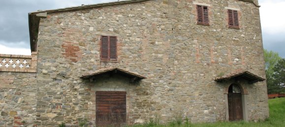 7 rooms House in Gubbio, Italy No. 256369 3