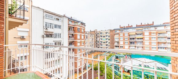 3 rooms Apartment in Barcelona, Spain No. 404 22