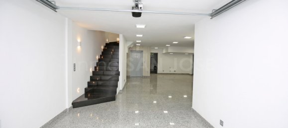 5 bedrooms Townhouse in Marbella, Spain No. 119423 8