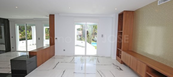 5 bedrooms Townhouse in Marbella, Spain No. 119423 39