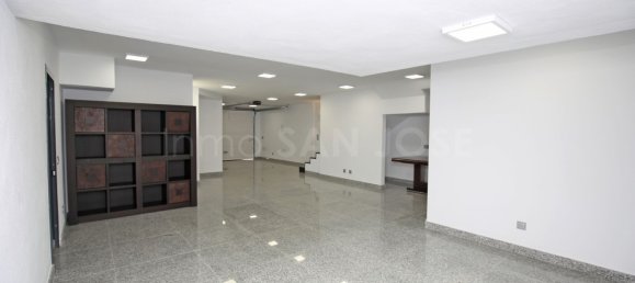 5 bedrooms Townhouse in Marbella, Spain No. 119423 6