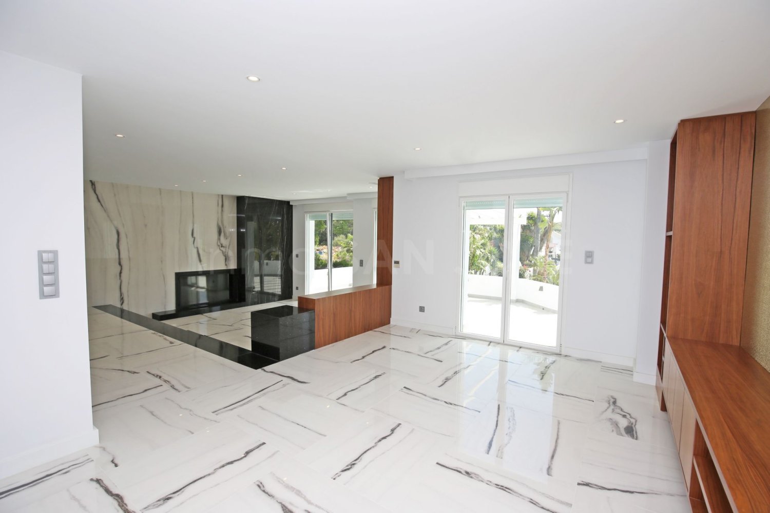 5 bedrooms Townhouse in Marbella, Spain No. 119423