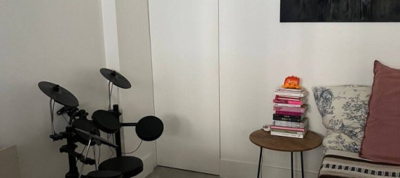 2 bedrooms Apartment in Paris, France No. 334379 10