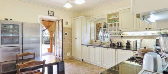 10 rooms House in Campiglia Marittima, Italy No. 178354 23