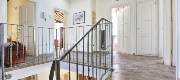 10 rooms House in Campiglia Marittima, Italy No. 178354 19