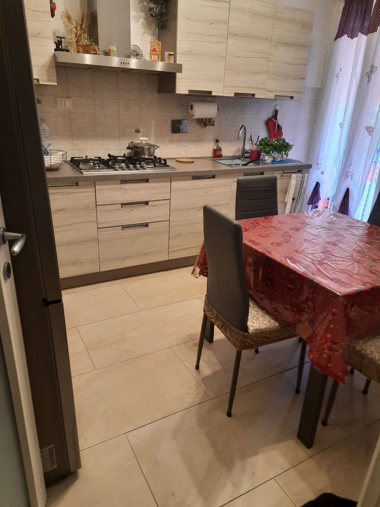 5 rooms Apartment in Ventimiglia, Italy No. 84151