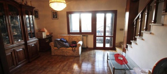 5 rooms House in Vinci, Italy No. 114720 8
