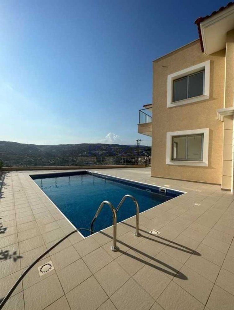 5 bedrooms Villa in Agios Tychonas, Cyprus No. 18267