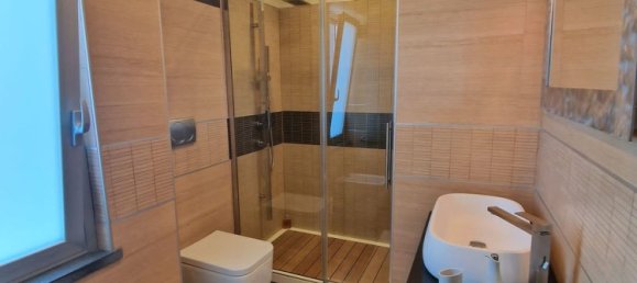 6 rooms House in Camaiore, Italy No. 208478 19