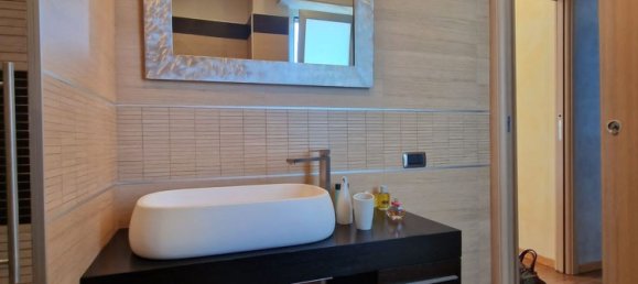 6 rooms House in Camaiore, Italy No. 208478 10