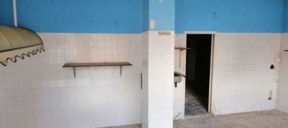 55m² Commercial property in Valladolid, Spain No. 73829 8