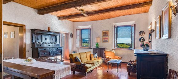 5-salle Appartement à San Vincenzo, Italy No. 50836 3