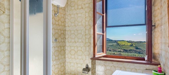 5-salle Appartement à San Vincenzo, Italy No. 50836 16