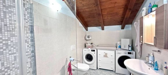 2 bedrooms Apartment in Borgomanero, Italy No. 333537 10