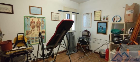 Apartamento de 4 dormitorios en Santander, Spain No. 145976 8