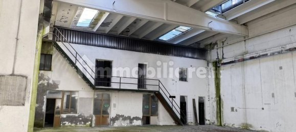  مستودع في Casto, Italy 3800متر مربع رقم 311132 2