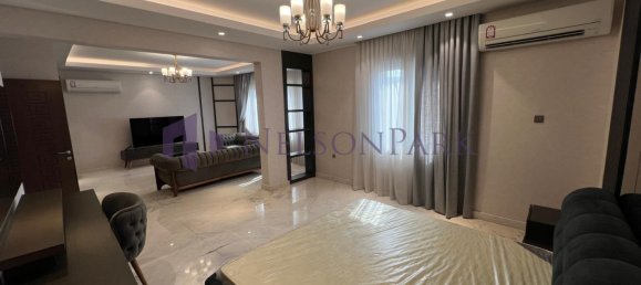 Villa de 4 dormitorios en Doha, Qatar No. 1562 2