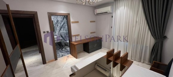 Villa de 4 dormitorios en Doha, Qatar No. 1562 5