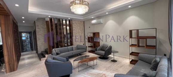 Villa de 4 dormitorios en Doha, Qatar No. 1562 12