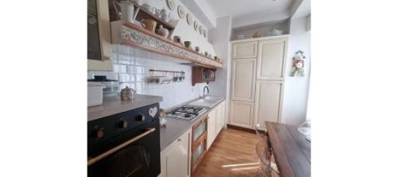 2 bedrooms Apartment in Florence, Italy No. 375680 3