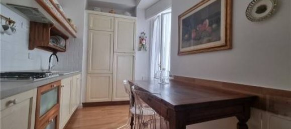 2 bedrooms Apartment in Florence, Italy No. 375680 4