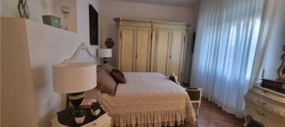 2 bedrooms Apartment in Florence, Italy No. 375680 23