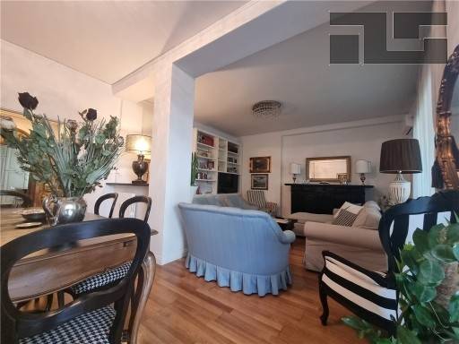 2 bedrooms Apartment in Florence, Italy No. 375680