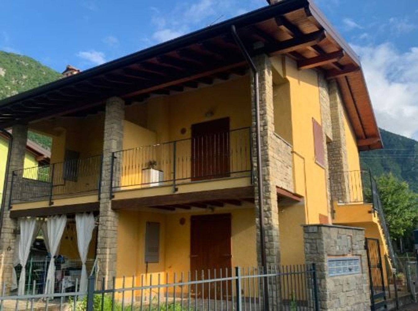 Oficina en Sant'Omobono Terme, Italy 41 m² No. 364751