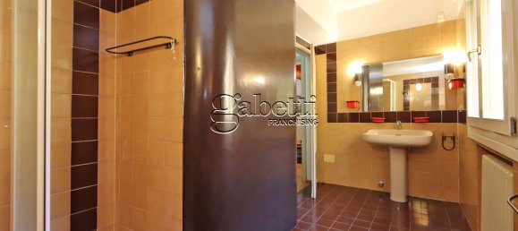 2 bedrooms Apartment in Ferrara, Italy No. 363214 24